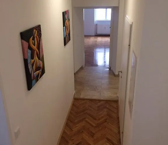 Old Citycenter Apartament